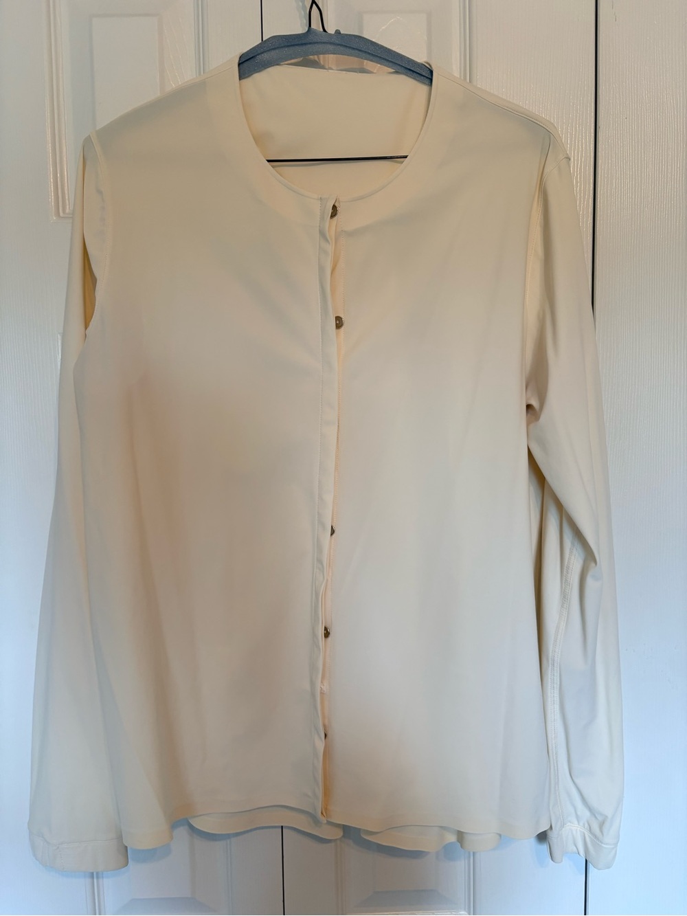 Lululemon Womens technical collarless button up blouse - Cream